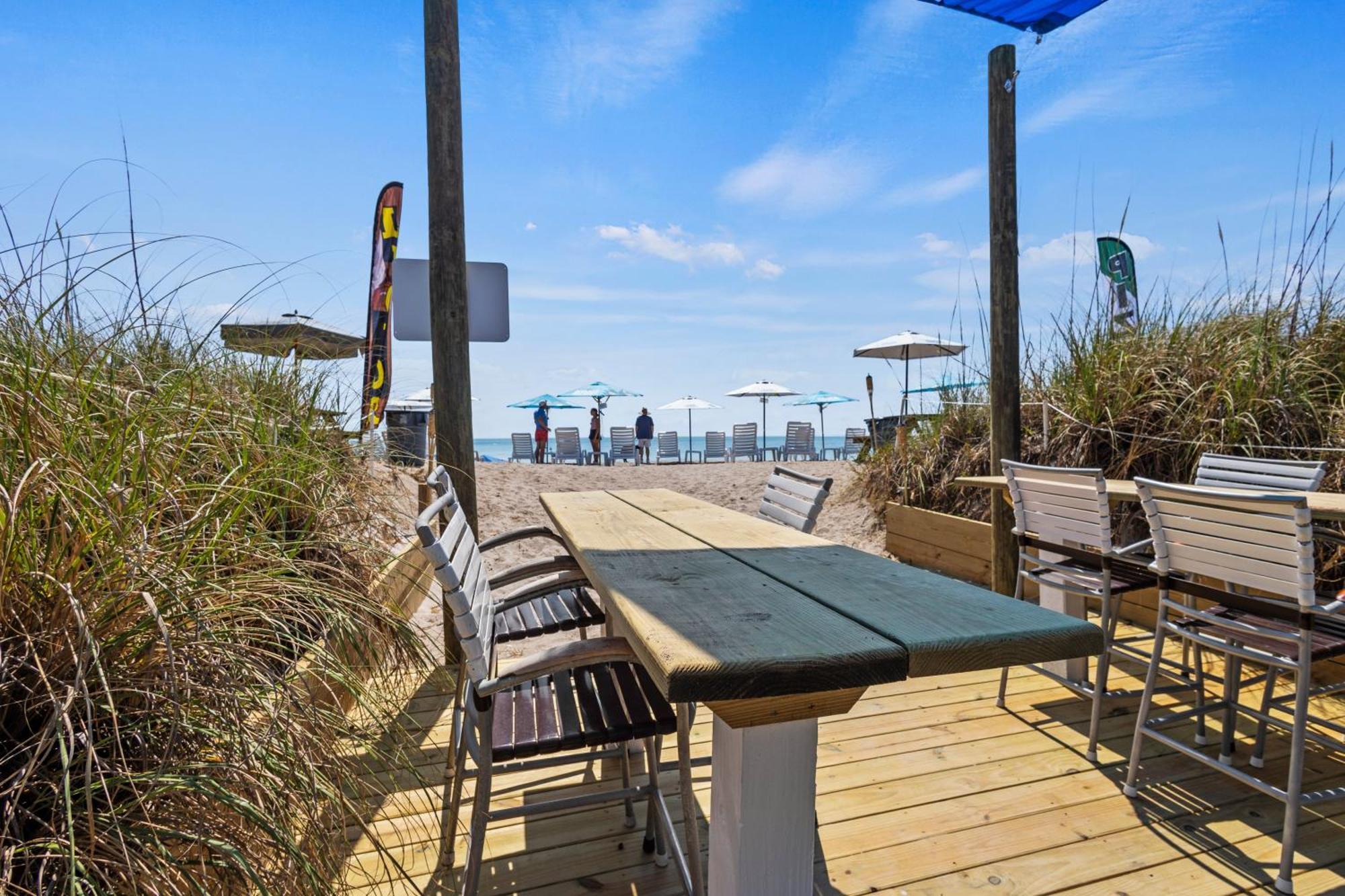 Oceanfront Inn, Inlet View Room, King Bed, #14 Форт Пирс Экстерьер фото
